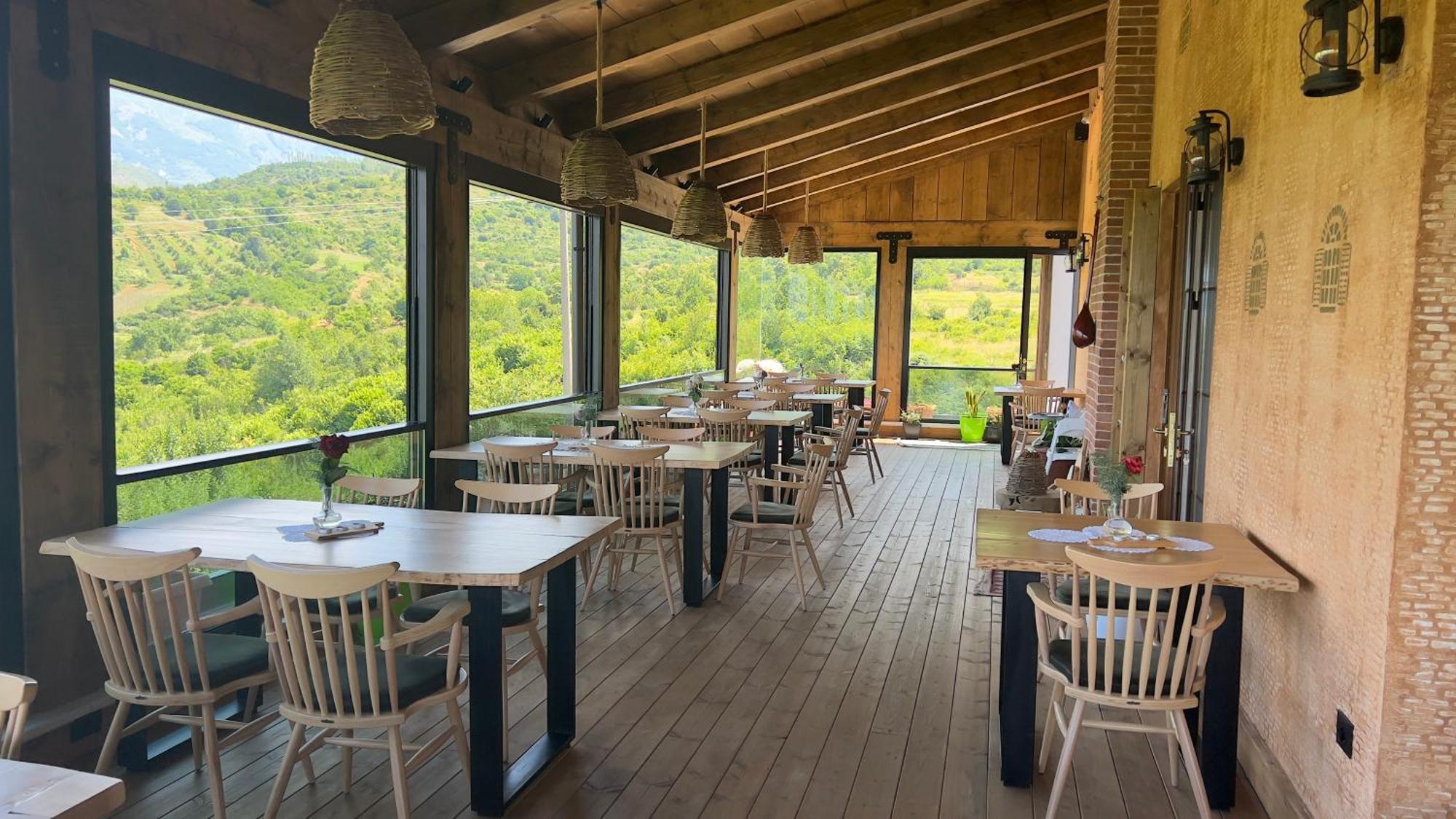 Nena Dashuri Agroturizem Peshkopi Exterior foto